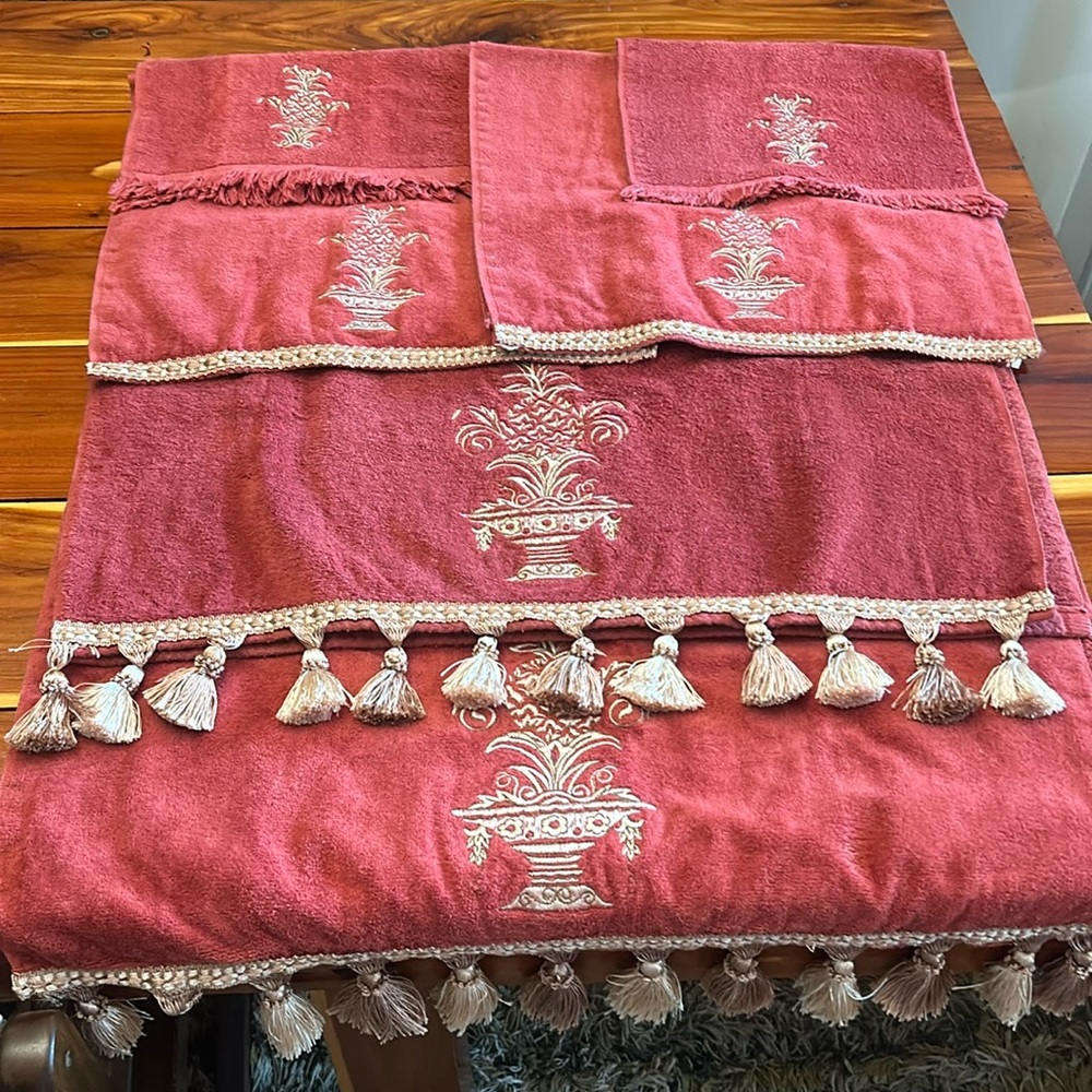 Vintage 6-piece Towel Set